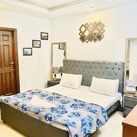 Appartamento Stunning And Peaceful 1Bhk,Free Parking + Wifi Islamabad Esterno foto